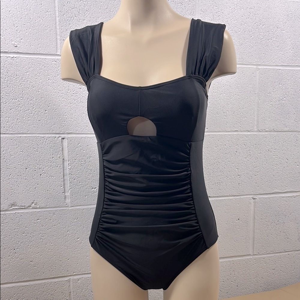 NWOT Elegant Black Women's Swimsuit​​​​